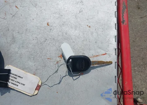 2015 Ford F-250 Xl z USA, uszkodzony, nr VIN 1FDBF2B63FED21591